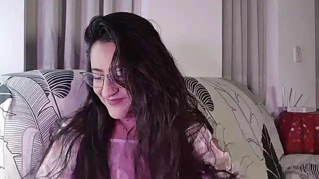 DeesseLuxure online show from 15, 1, 2026