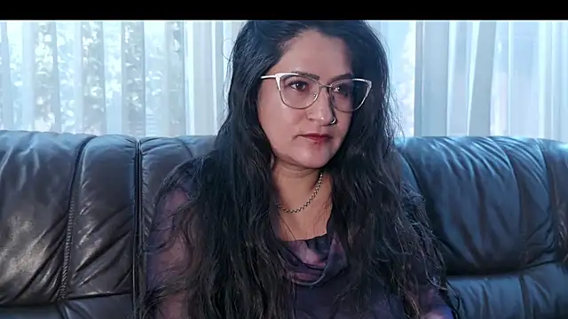 DeesseLuxure online show from 14, 7, 2026