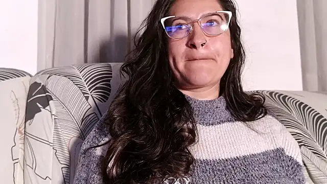 DeesseLuxure online show from 27, 3, 2026