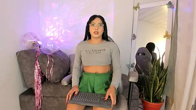 kirasofia online show from 23, 9, 2025