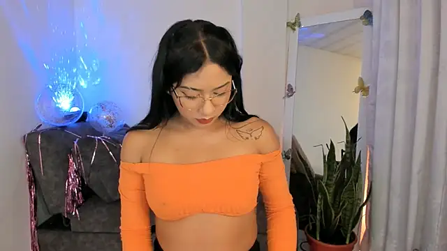 kirasofia online show from 13, 9, 2025