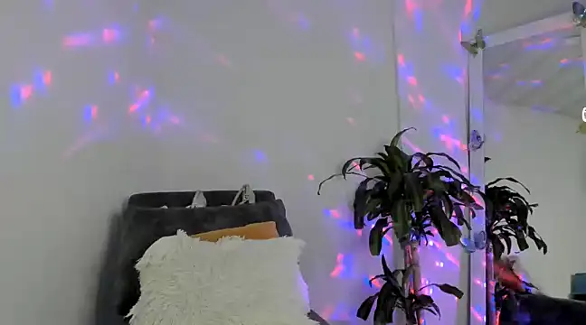 kirasofia online show from 21, 1, 2025