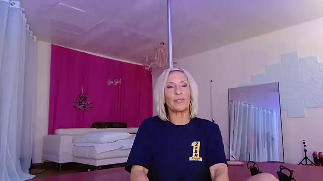 Sweet-Ginger online show from 12, 10, 2025