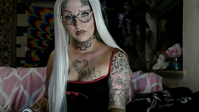 RoxxyInk online show from 20, 10, 2025