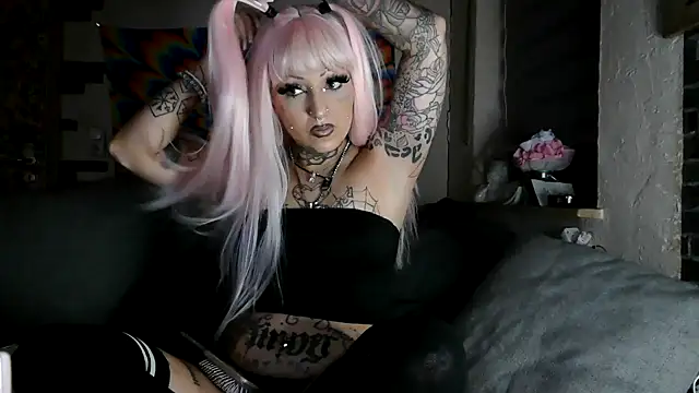 RoxxyInk online show from 22, 1, 2025