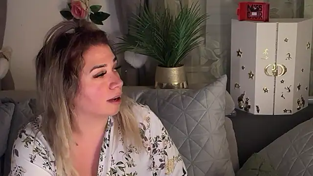 Monageil online show from 11, 11, 2025