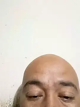 GeorgeVergaGrues online show from 1, 2, 2025