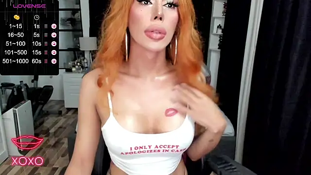 Snapshot of Forever_MissCandace chatting on 20, 10, 2025 Forever MissCandace online show from 20, 10, 2025