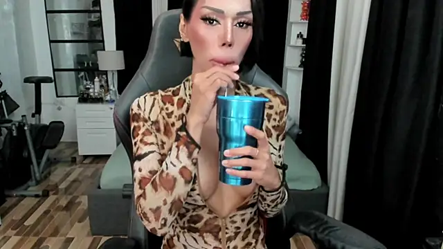 Forever MissCandace online show from 10, 5, 2026
