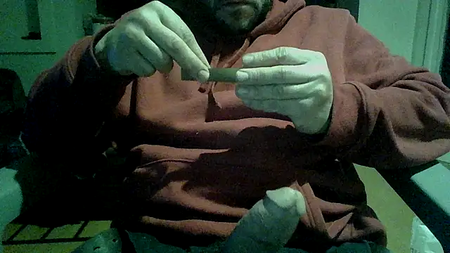 Snapshot of loozamangos chatting on 15, 12, 2025 loozamangos online show from 15, 12, 2025