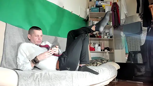 viraglaci18xh online show from 3, 3, 2026