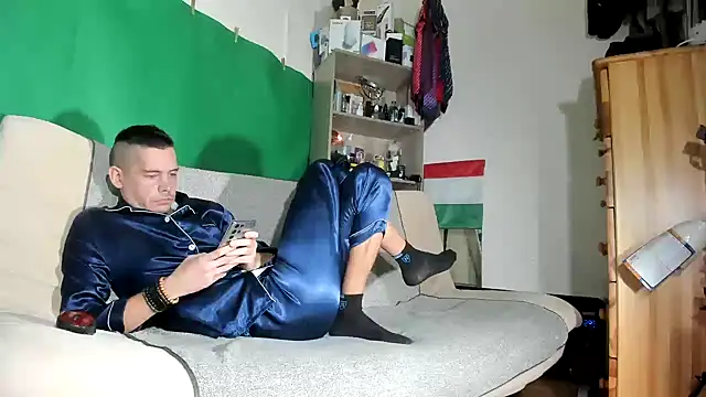 viraglaci18xh online show from 19, 11, 2025