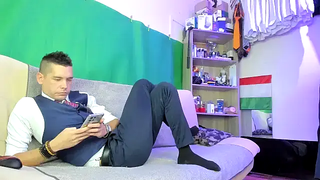 viraglaci18xh online show from 24, 11, 2025