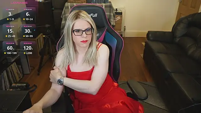 Snapshot of KelseyCobalt chatting on 8, 10, 2025 KelseyCobalt online show from 8, 10, 2025