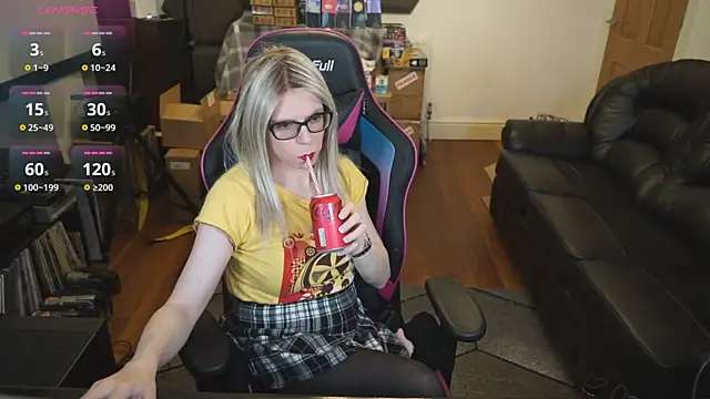 Snapshot of KelseyCobalt chatting on 24, 11, 2025 KelseyCobalt online show from 24, 11, 2025