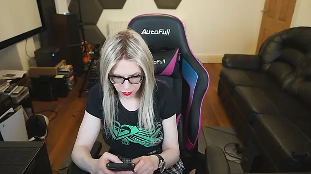 KelseyCobalt online show from 18, 1, 2025
