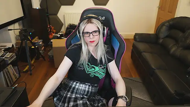 KelseyCobalt online show from 5, 2, 2025