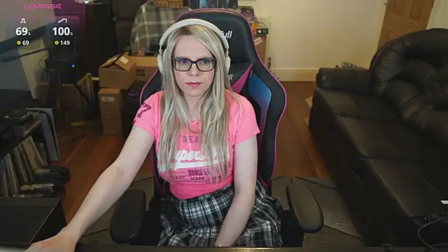 Snapshot of KelseyCobalt chatting on 22, 11, 2025 KelseyCobalt online show from 22, 11, 2025