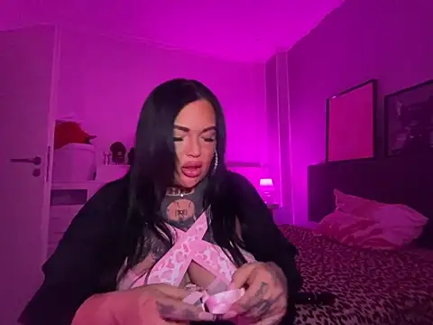  MelinaCurves  online show from 14, 1, 2025