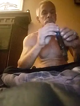 Snapshot of Biknight chatting on 29, 9, 2025 Biknight online show from 29, 9, 2025