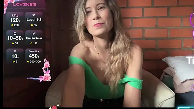 Snapshot of Leilacharlotte chatting on 14, 3, 2025 Leilacharlotte online show from 14, 3, 2025