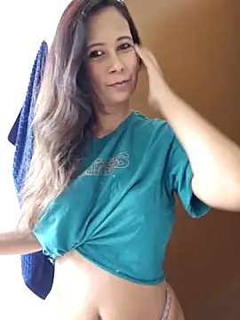 Leilacharlotte online show from 28, 2, 2026