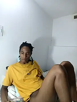 Snapshot of africa_deluxe chatting on 30, 11, 2025 africa deluxe online show from 30, 11, 2025