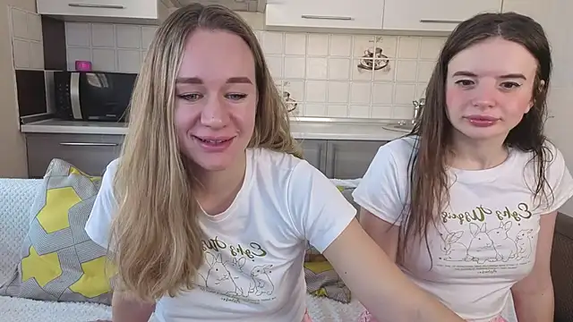 Naughty Alice online show from 28, 11, 2025