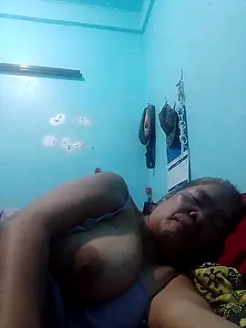 Snapshot of sexylizzy4u chatting on 14, 9, 2025 sexylizzy4u online show from 14, 9, 2025