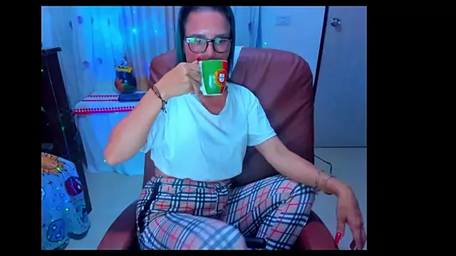 BrianaGarner online show from 14, 10, 2025