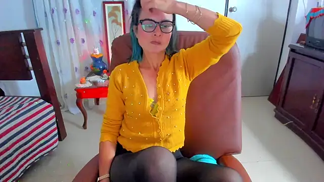 BrianaGarner online show from 17, 2, 2026