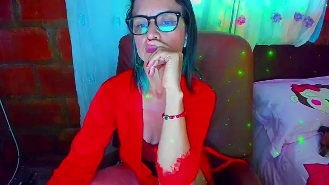 BrianaGarner online show from 15, 6, 2026