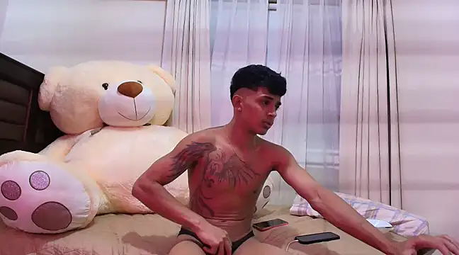  dannyaldana  online show from 4, 2, 2025