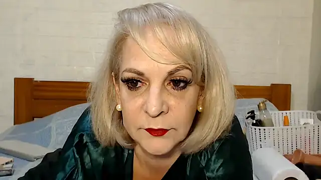 awild kitten online show from 20, 3, 2026