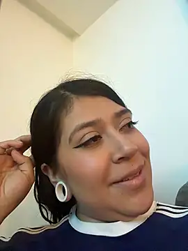 emilyjohanson online show from 21, 4, 2026