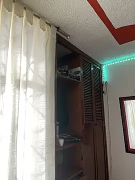 Snapshot of Sofhi_corolinne31 chatting on 20, 3, 2025 Sofhi corolinne31 online show from 20, 3, 2025