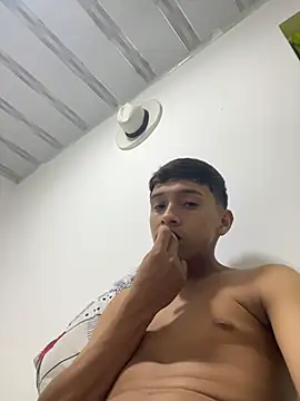 Thiagoo Frost online show from 4, 11, 2025