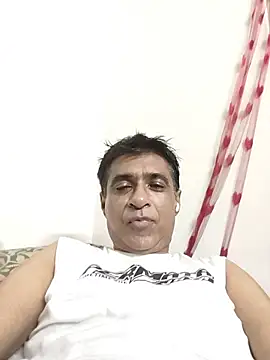 Snapshot of iamkahn_44 chatting on 21, 5, 2026 iamkahn 44 online show from 21, 5, 2026