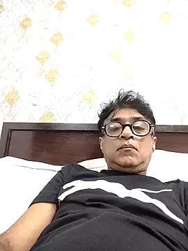 Snapshot of iamkahn_44 chatting on 8, 4, 2026 iamkahn 44 online show from 8, 4, 2026