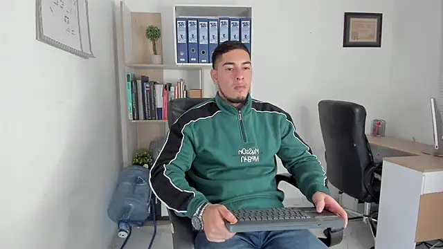 Snapshot of Dimitri_Colleman chatting on 30, 1, 2025 Dimitri Colleman online show from 30, 1, 2025