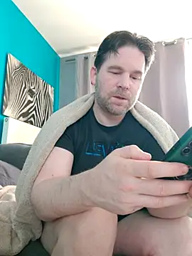 Snapshot of tom_sauwer chatting on 6, 5, 2026 tom sauwer online show from 6, 5, 2026