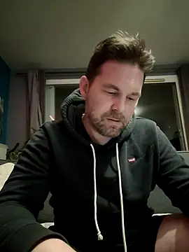 Snapshot of tom_sauwer chatting on 5, 6, 2026 tom sauwer online show from 5, 6, 2026