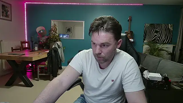 tom sauwer online show from 8, 10, 2025