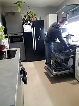 tom sauwer online show from 17, 11, 2025