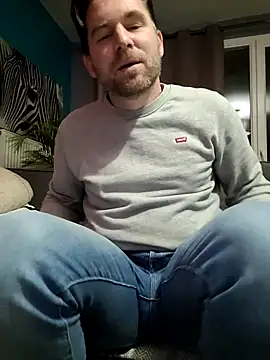 tom sauwer online show from 27, 10, 2025