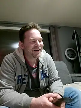 Snapshot of tom_sauwer chatting on 11, 6, 2026 tom sauwer online show from 11, 6, 2026