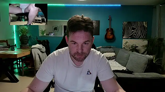 Snapshot of tom_sauwer chatting on 1, 6, 2026 tom sauwer online show from 1, 6, 2026