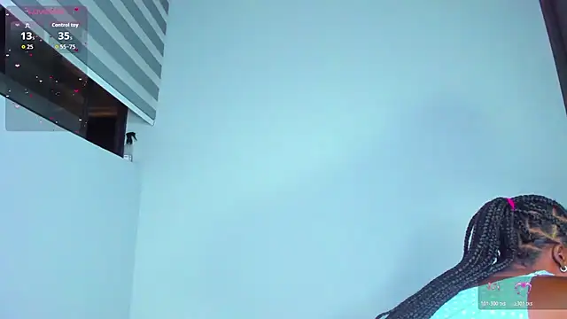 Sofi Smiley online show from 25, 2, 2026