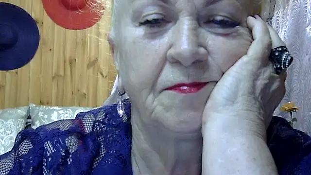 Snapshot of Emma52610 chatting on 2, 10, 2025 Emma52610 online show from 2, 10, 2025