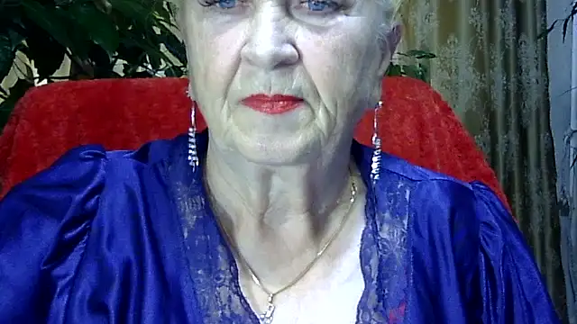 Snapshot of Emma52610 chatting on 12, 11, 2025 Emma52610 online show from 12, 11, 2025